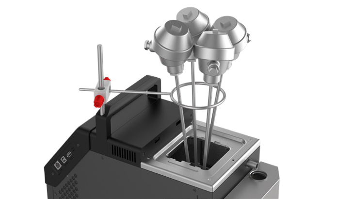 ADT835 Bærbart Kalibreringsbad Set Oppefra In Action