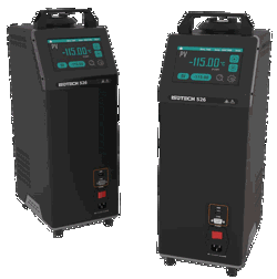 To Isotech Model 526 Ved Siden Af Hinanden Med Fronten Frem
