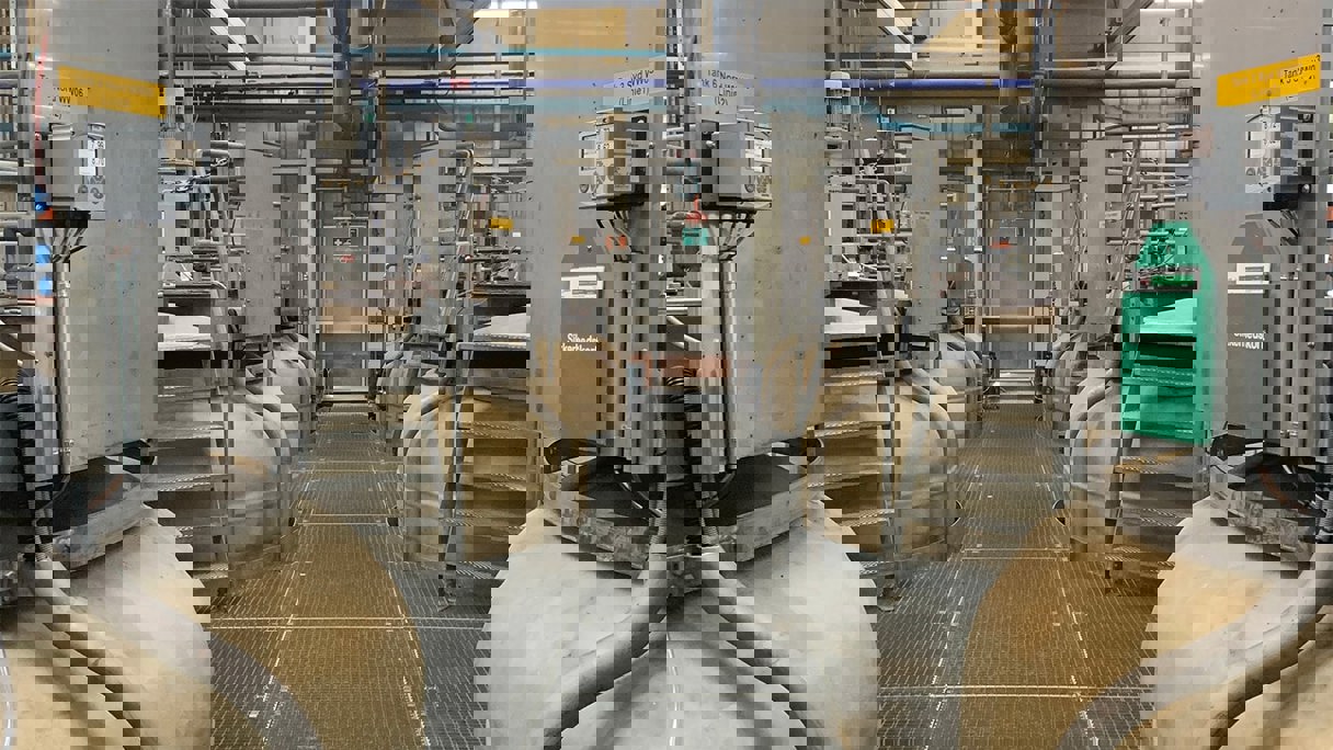 billede indedørs i renseanlæg